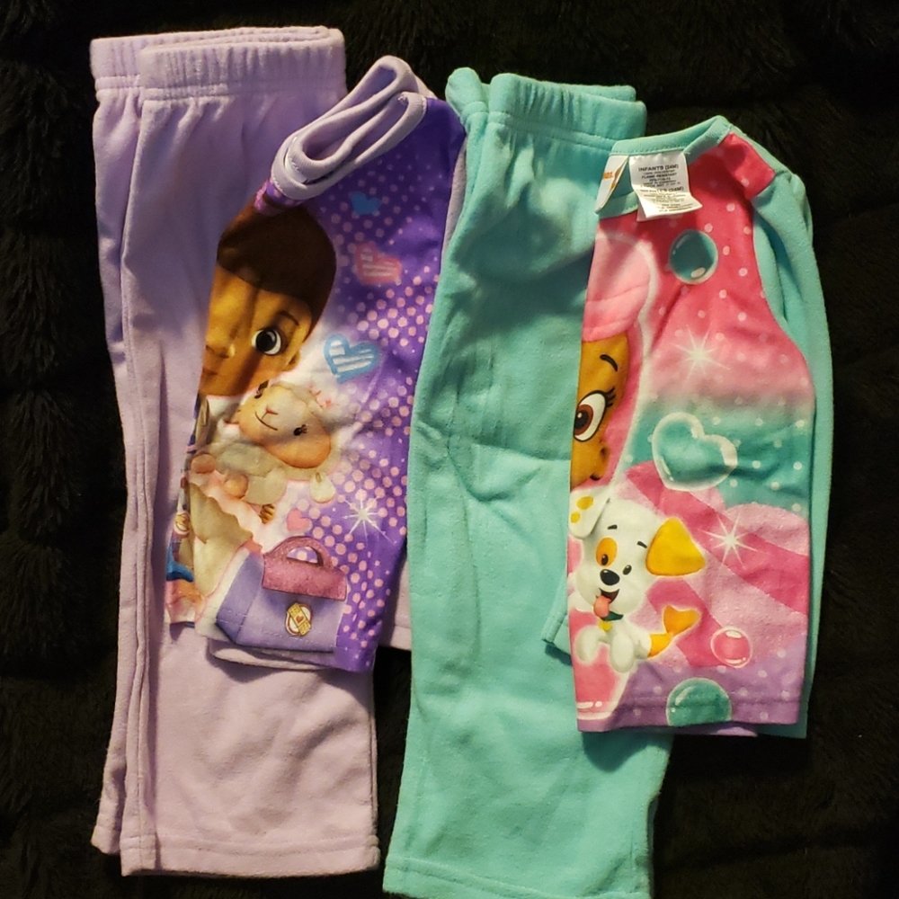 2 pair of girls pajamas